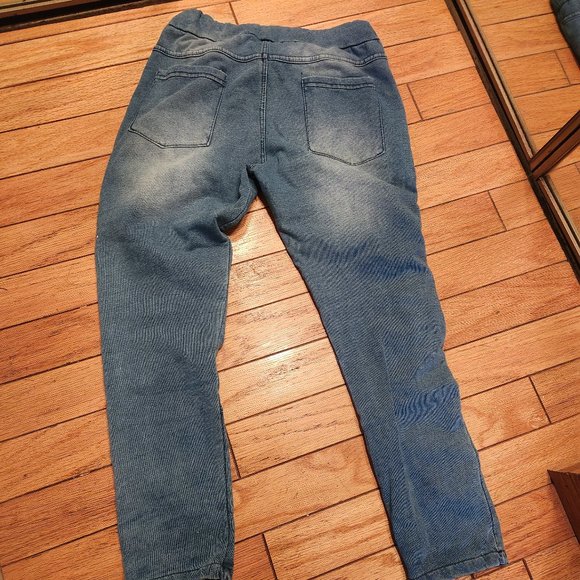 FUN FUN FUN JEANS! - Picture 3 of 5